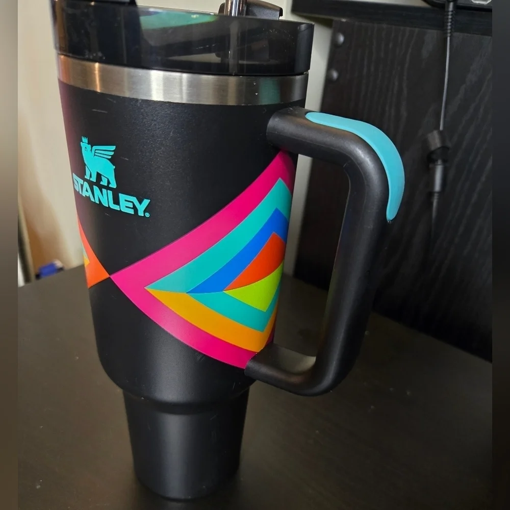 Stanley HYPER GEOMETRIC - 40oz Quencher Tumbler